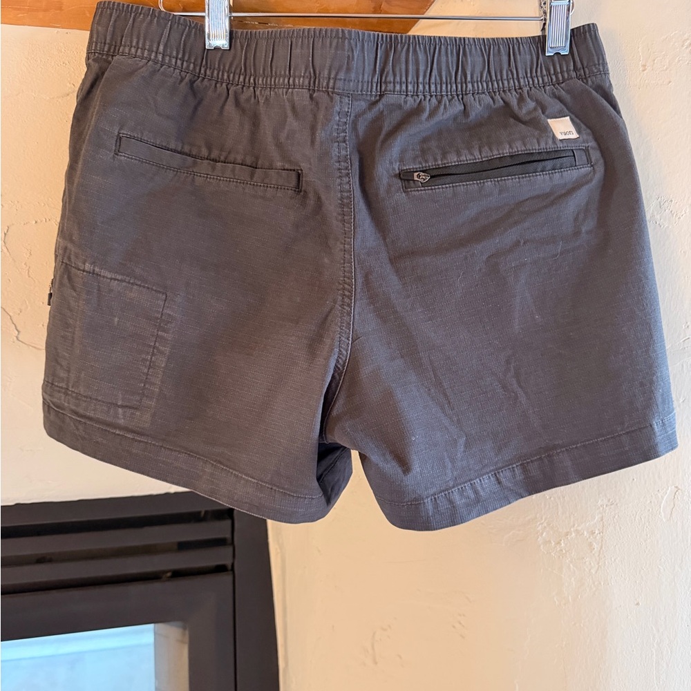 Vuori Ripstop Shorts - Picture 3 of 6